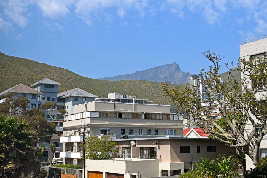 To Let 2 Bedroom Property for Rent in Sea Point Western Cape
